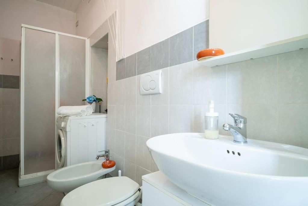 River Apartment - Affitti Brevi Italia เลคโค ภายนอก รูปภาพ